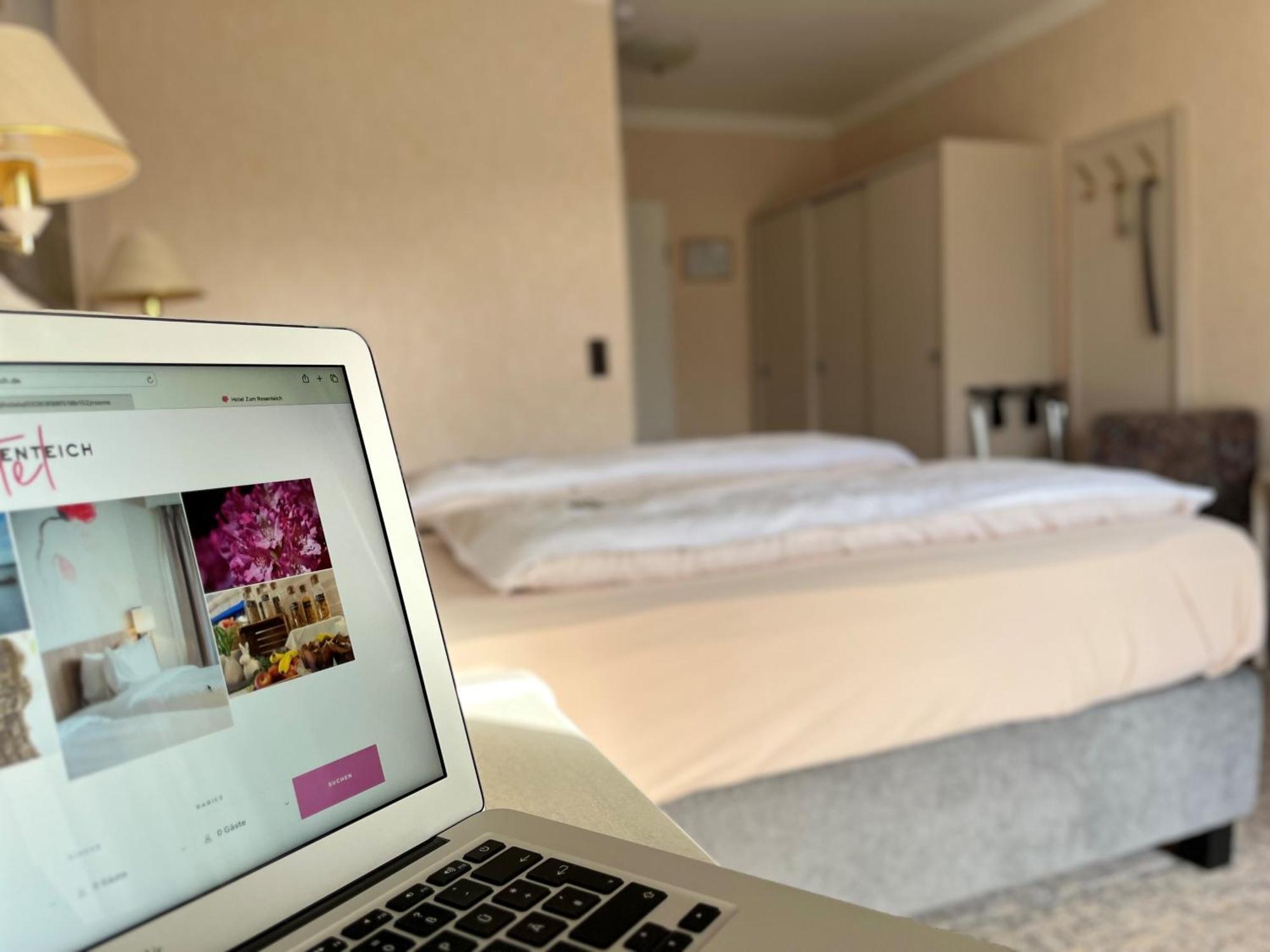 Hotel Zum Rosenteich Bad Zwischenahn Dış mekan fotoğraf