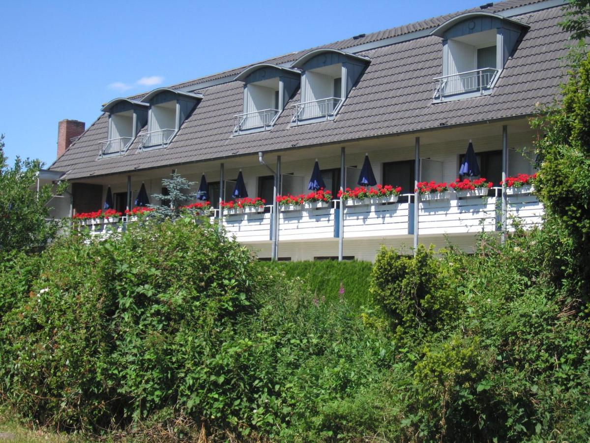 Hotel Zum Rosenteich Bad Zwischenahn Dış mekan fotoğraf