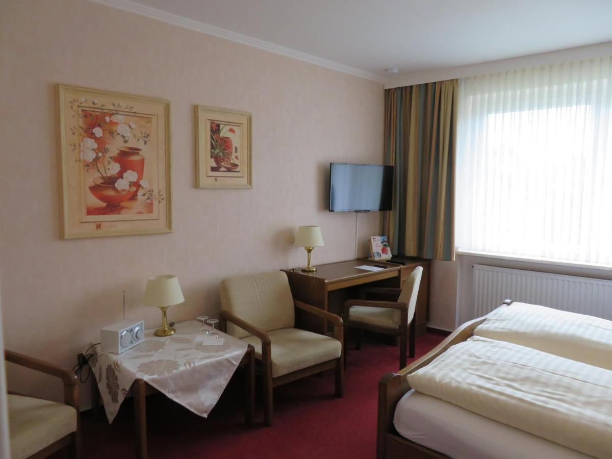 Hotel Zum Rosenteich Bad Zwischenahn Dış mekan fotoğraf
